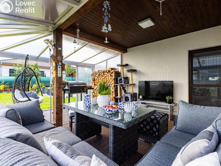 Sale family house Svojetice, Choceradská 385 č. 5