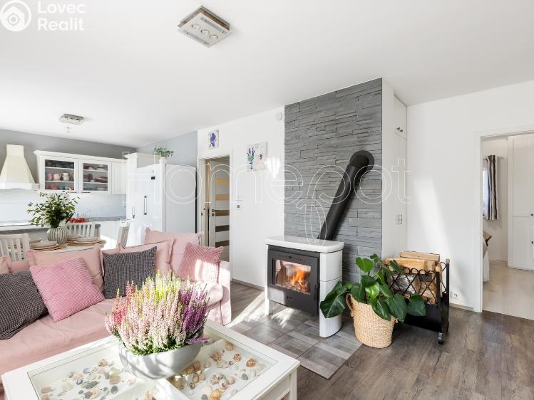 Sale family house Svojetice, Choceradská 385 č. 14