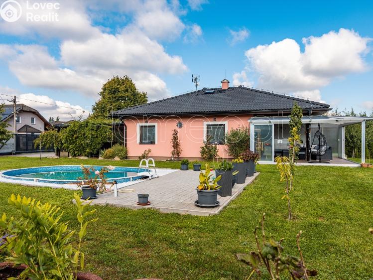 Sale family house Svojetice, Choceradská 385 č. 26