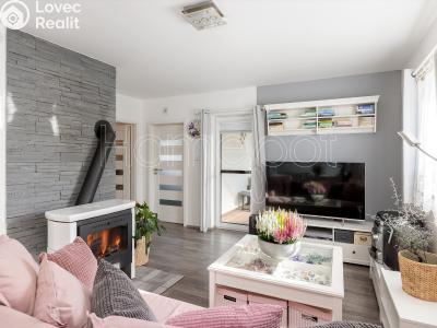 Prodej rodinného domu Svojetice, Choceradská 385 č. 3