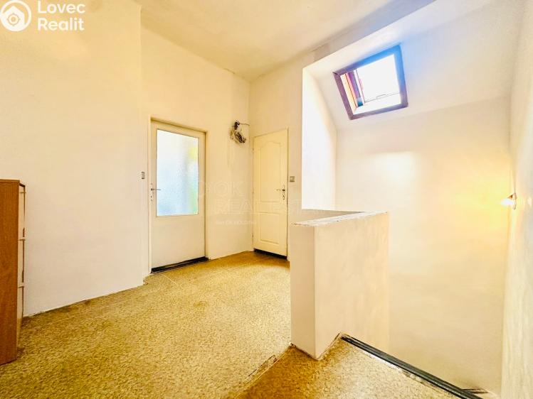 Prodej rodinného domu Tlučná, Hlavní č. 3