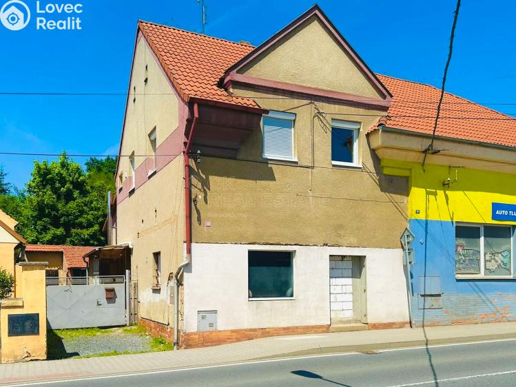 Prodej rodinného domu Tlučná, Hlavní č. 5