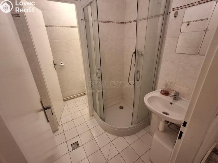 Pronájem kanceláře Kolín, Karlovo náměstí č. 8