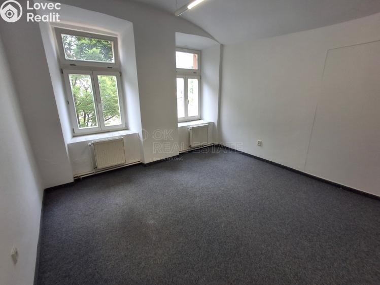 Pronájem kanceláře Kolín, Karlovo náměstí č. 5