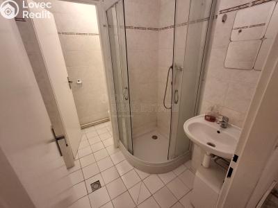 Pronájem kanceláře Kolín, Karlovo náměstí č. 7