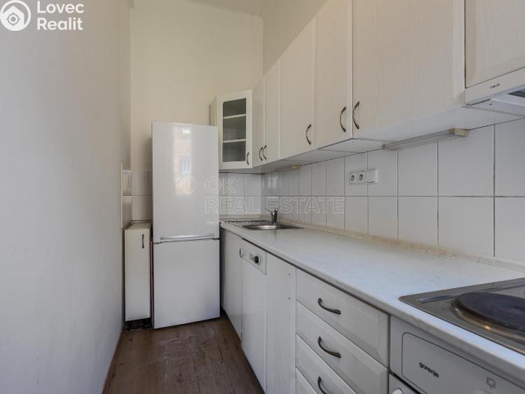 Prodej bytu 3+1 Praha, Jugoslávských partyzánů 957/42 č. 1