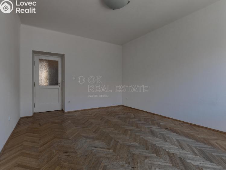 Prodej bytu 3+1 Praha, Jugoslávských partyzánů 957/42 č. 8