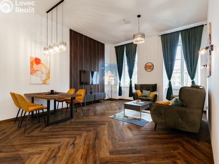 Продажа нестандартной квартиры Horní Planá, Náměstí č. 2