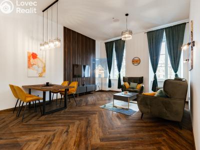 Prodej atypického bytu Horní Planá, Náměstí č. 2