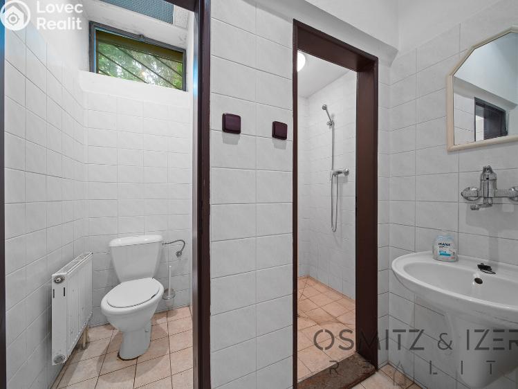 Prodej obchodního prostoru Praha, Nad rybníkem 589 č. 27