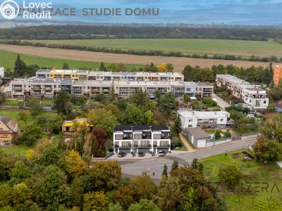 Продажа торгового помещеня Praha, Nad rybníkem 589 č. 4