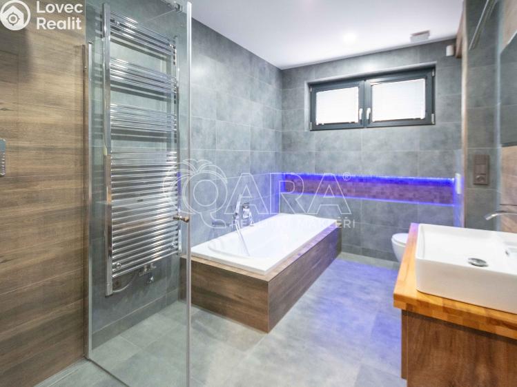 Продажа семейного дома Obříství č. 8