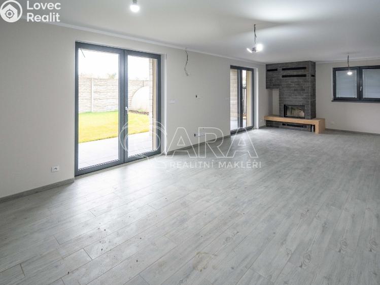 Prodej rodinného domu Obříství č. 19