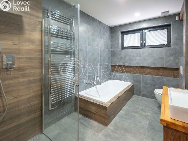 Продажа семейного дома Obříství č. 3