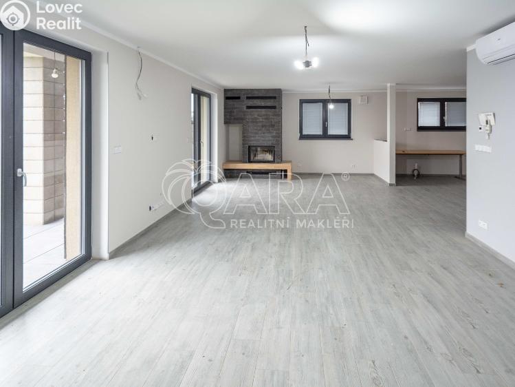 Продажа семейного дома Obříství č. 6