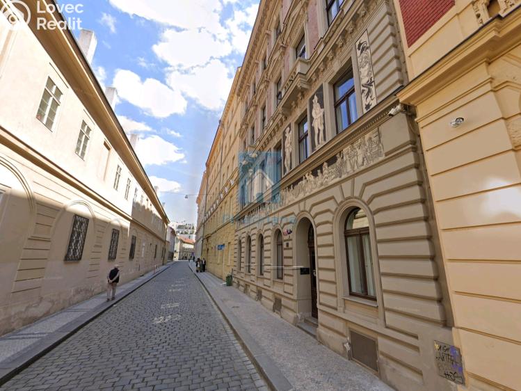 Pronájem bytu 2+1 Praha, Ostrovní č. 1