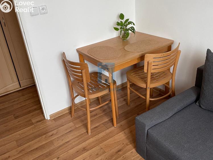 Pronájem bytu 2+KK Praha, Hostavická č. 6