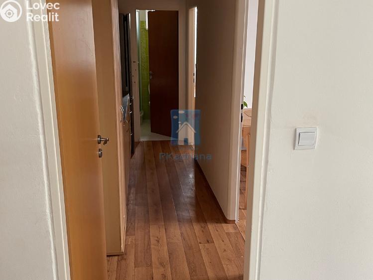 Pronájem bytu 2+KK Praha, Hostavická č. 10