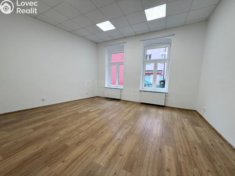 Аренда офисного помещения Ostrava, Nádražní 879/27 č. 7
