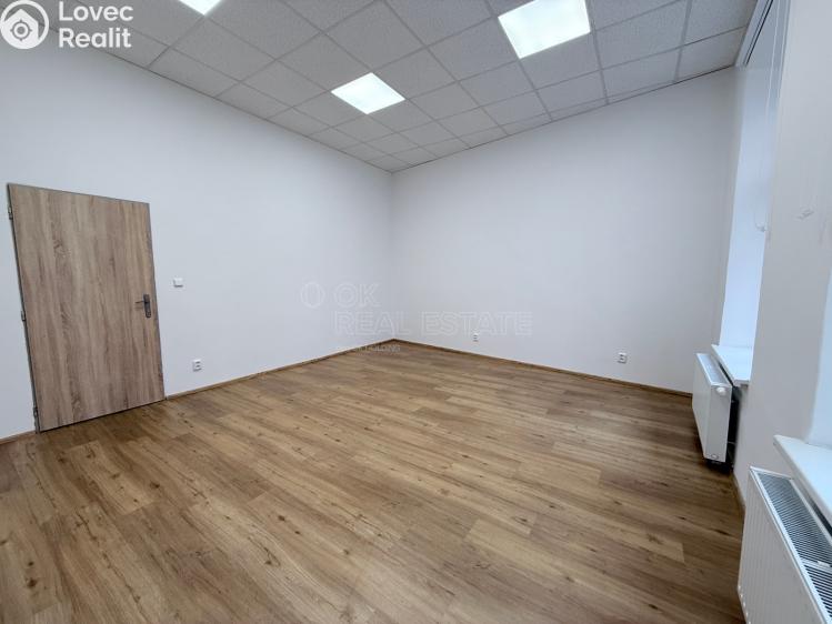 Аренда офисного помещения Ostrava, Nádražní 879/27 č. 9