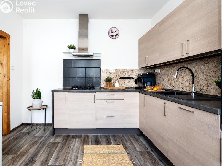 Sale apartment 3+1 Hradec Králové, třída Edvarda Beneše 1528/74 č. 7