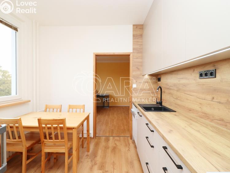 Pronájem bytu 3+1 Praha, Krškova 790/1 č. 7