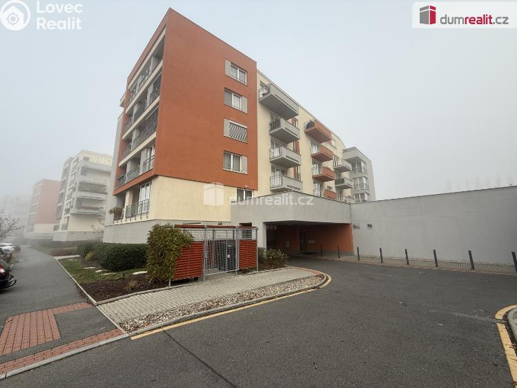 Pronájem bytu 1+KK Praha-Řeporyje, Toufarova č. 16