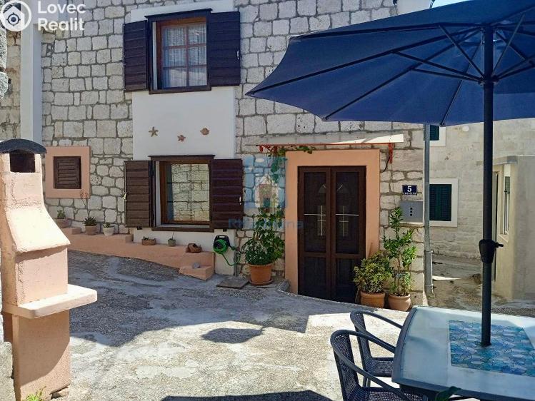 Продажа семейного дома Slatine,Chorvatsko č. 1