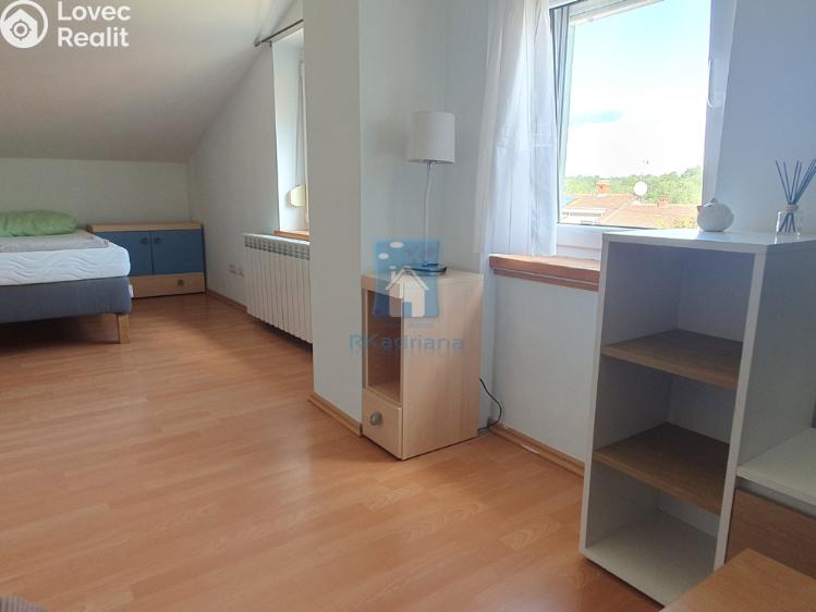 Sale atypical apartment Poreč,Chorvatsko č. 9