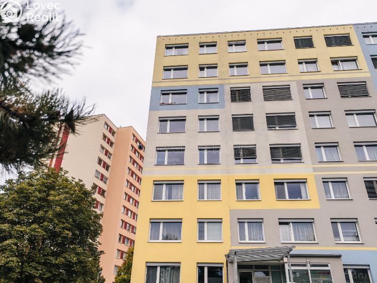 Rent apartment 2+KK Praha, Milánská č. 12