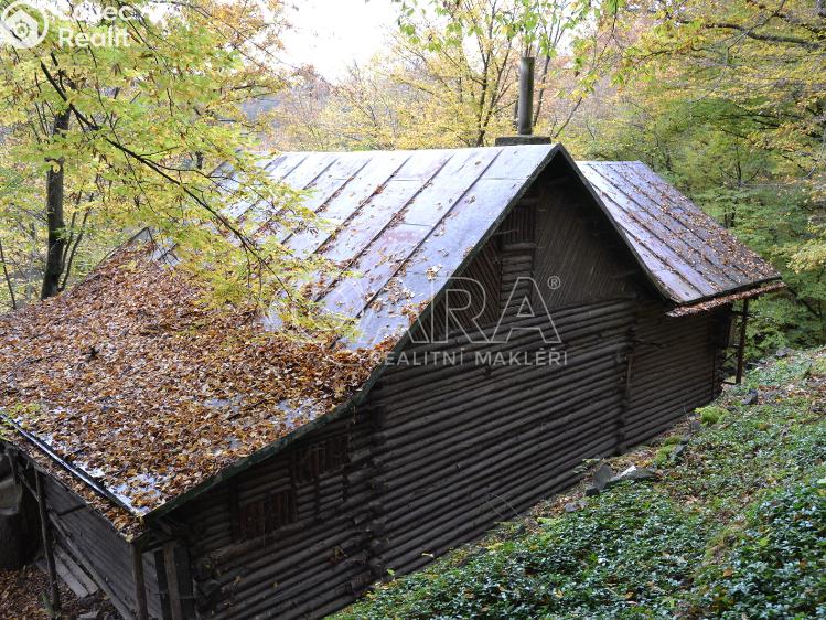 Sale hut Štěchovice č. 4