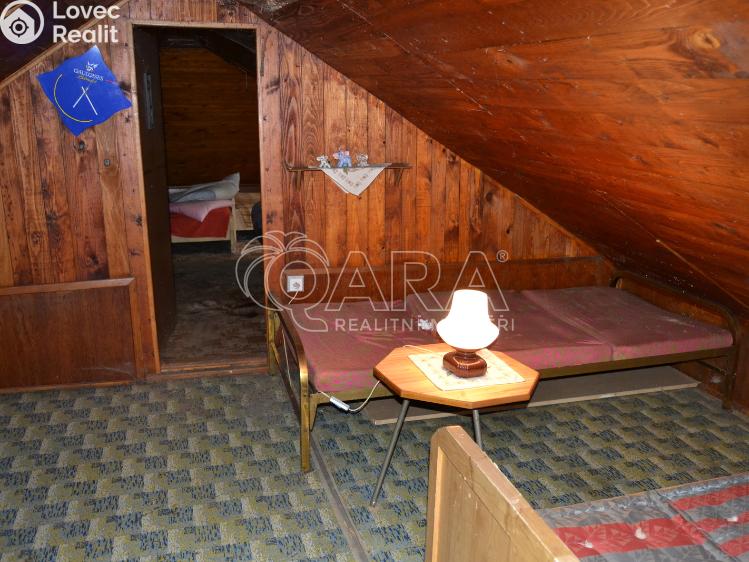 Sale hut Štěchovice č. 12