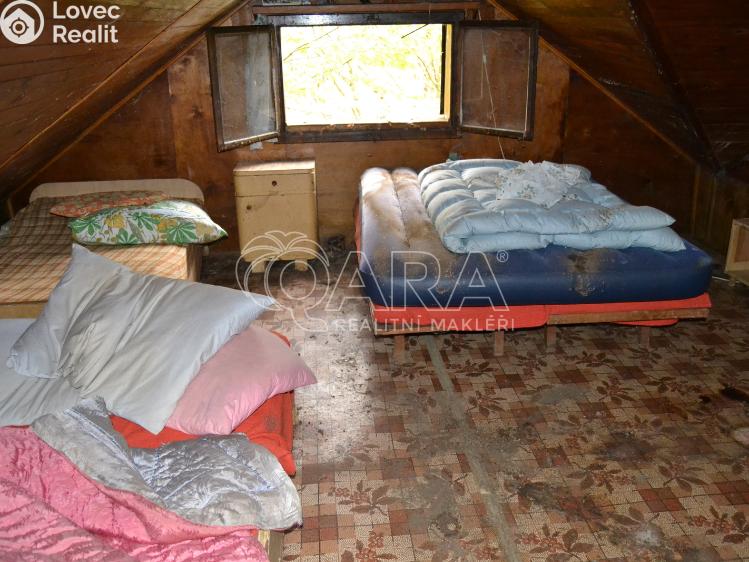 Sale hut Štěchovice č. 14