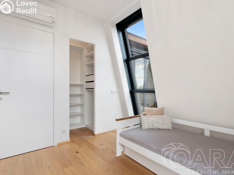 Pronájem bytu 3+KK Praha, Pod Havránkou 7/10 č. 30