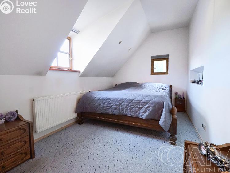 Prodej rodinného domu Jinočany, Pražská č. 10