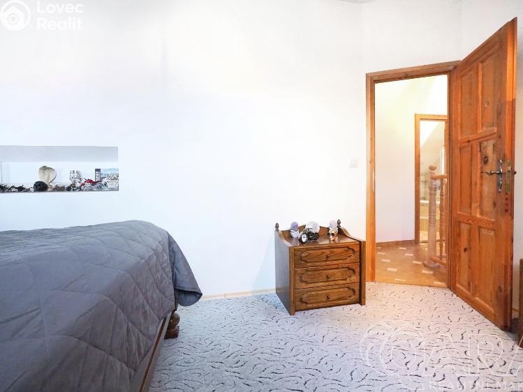 Prodej rodinného domu Jinočany, Pražská č. 11