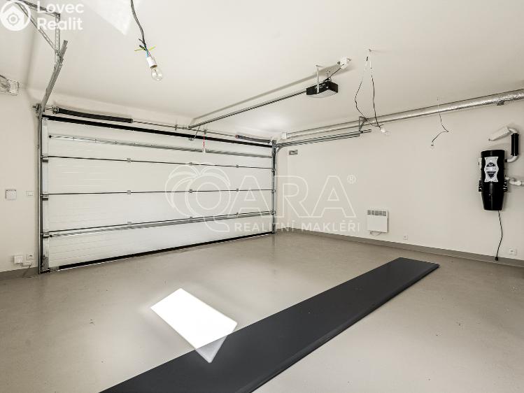 Prodej bytu 5+KK Praha č. 8