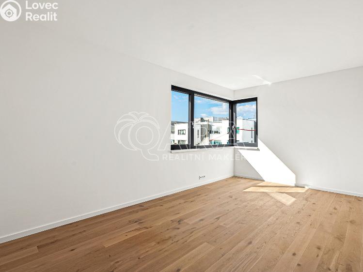 Prodej bytu 5+KK Praha č. 12