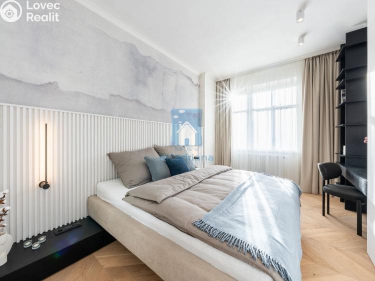 Prodej bytu 2+KK Praha, Jeseniova č. 10