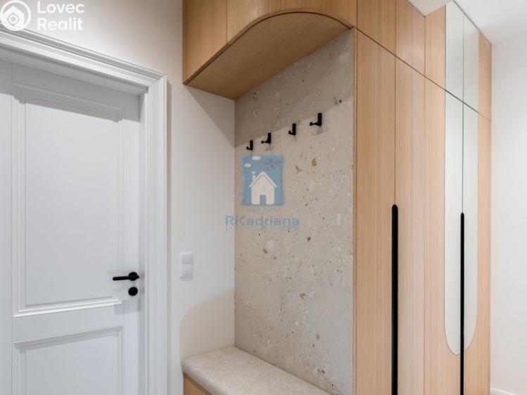 Prodej bytu 2+KK Praha, Jeseniova č. 9