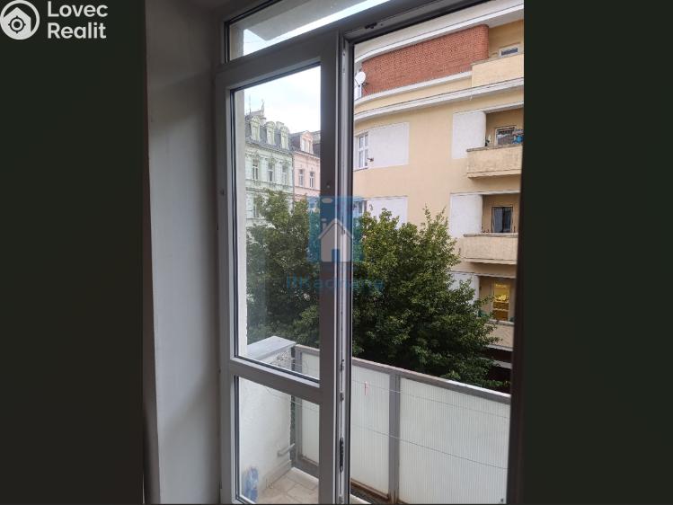 Prodej bytu 2+1 Karlovy Vary, K. Čapka č. 11