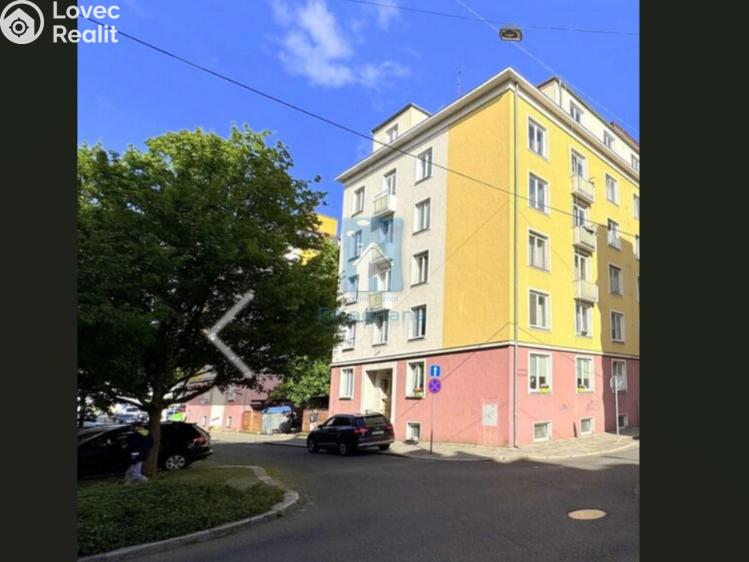 Prodej bytu 2+1 Karlovy Vary, K. Čapka č. 10