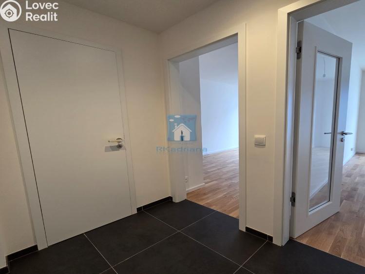 Rent apartment 2+KK Praha, Maroldova č. 3