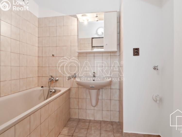 Prodej bytu 3+1 Praha, Mirovická 1082/46 č. 18