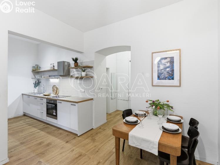 Prodej bytu 2+KK Praha, náměstí Generála Kutlvašra 584/7 č. 2