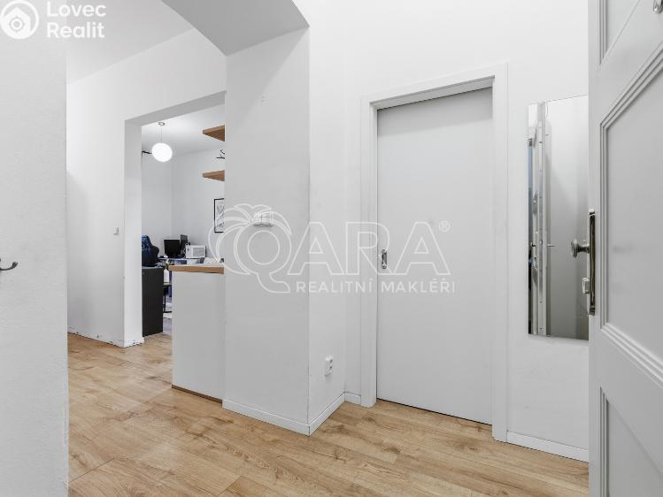 Prodej bytu 2+KK Praha, náměstí Generála Kutlvašra 584/7 č. 11