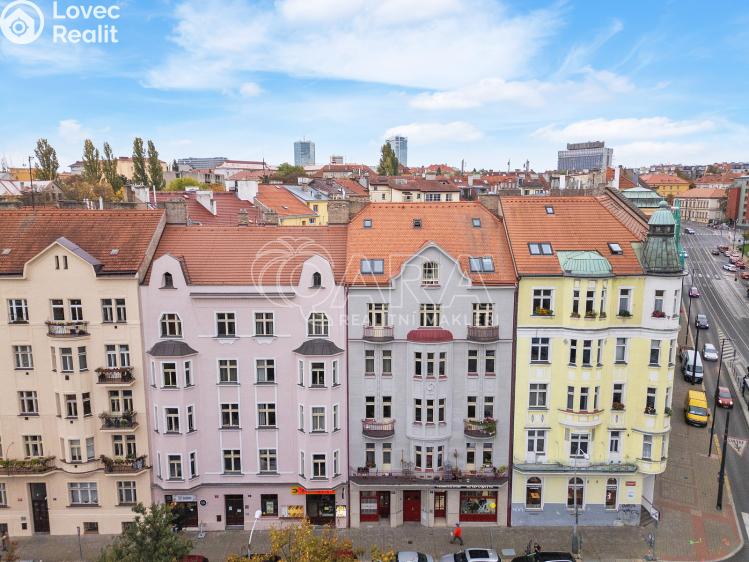 Prodej bytu 2+KK Praha, náměstí Generála Kutlvašra 584/7 č. 17