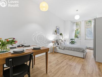 Prodej bytu 2+KK Praha, náměstí Generála Kutlvašra č. 6