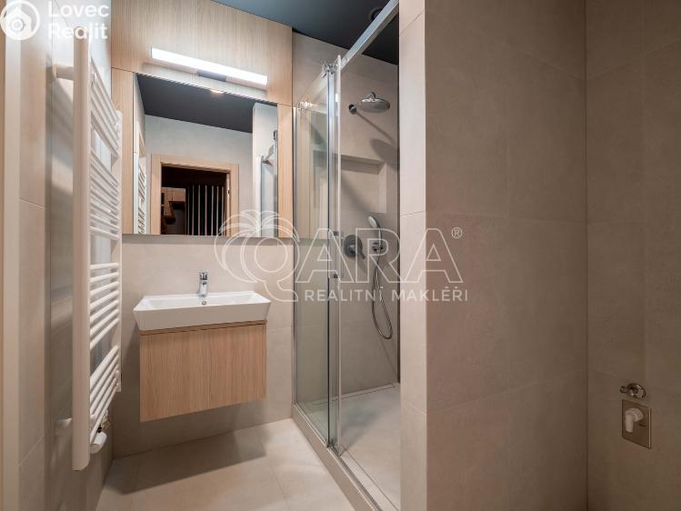 Pronájem bytu 1+KK Praha, Tusarova 1564/57 č. 18