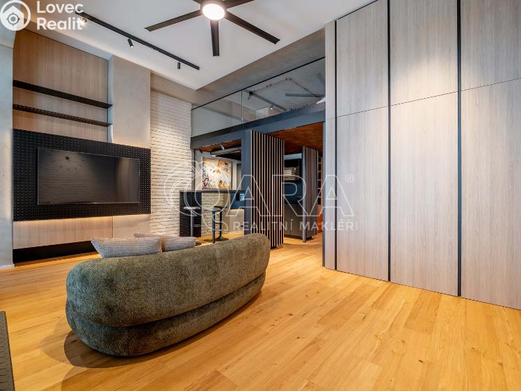 Pronájem bytu 1+KK Praha, Tusarova 1564/57 č. 10